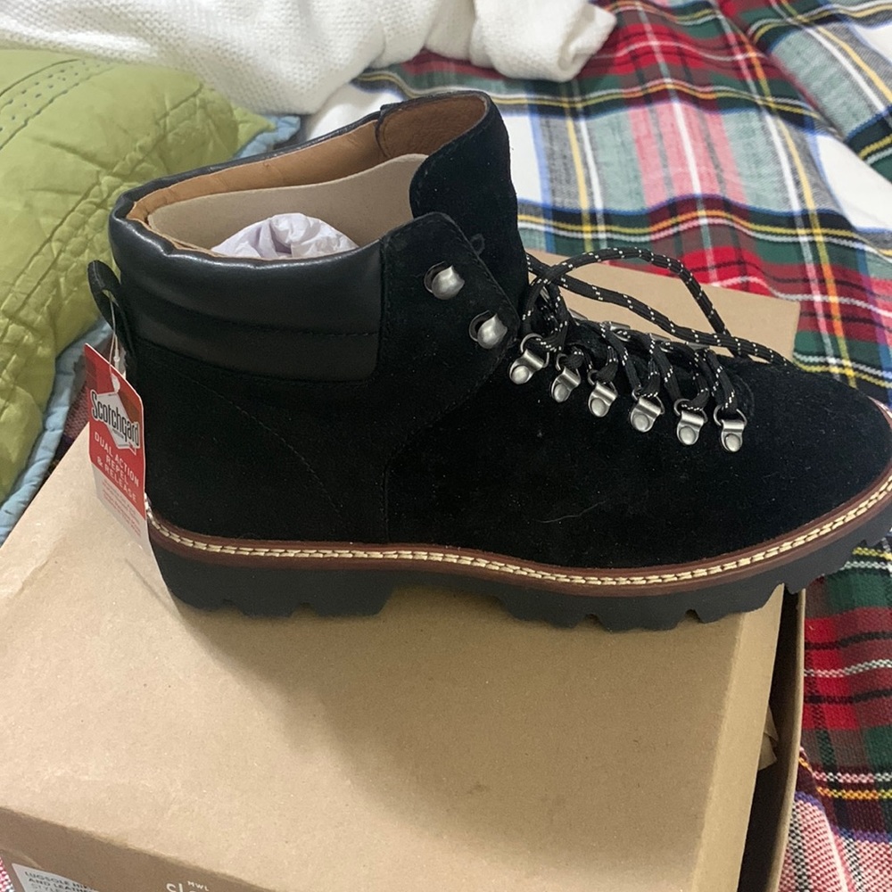Madewell lugsole hiking boots